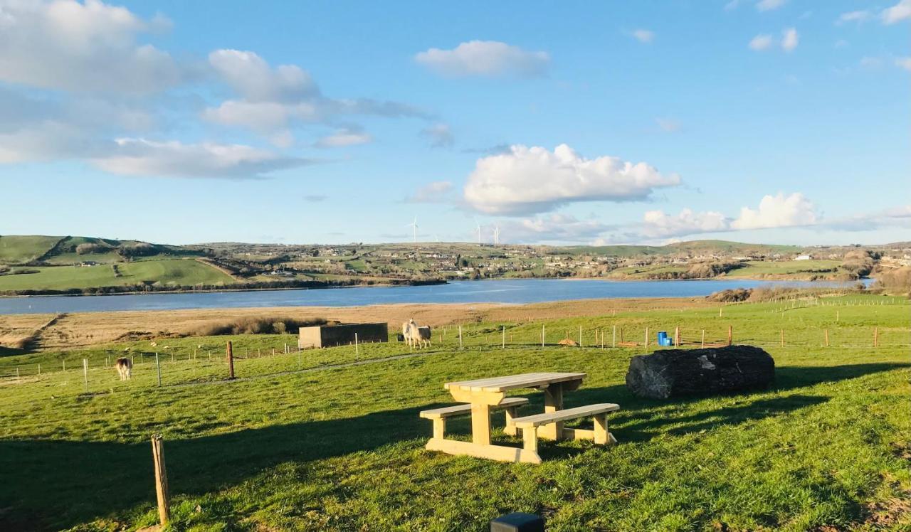 The Snuggly Sheep Shepherd Hut Farm Stay Ballyshannon Luaran gambar